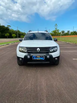 RENAULT-DUSTER-2014