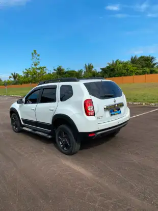 RENAULT-DUSTER-2014