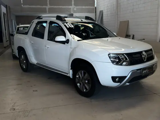 RENAULT DUSTER OROCH 1.6 16V FLEX DYNAMIQUE 4P MANUAL RENAULT DUSTER OROCH 1.6 16V FLEX DYNAMIQUE 4P MANUAL