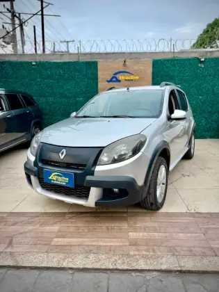 RENAULT SANDERO 1.6 STEPWAY 16V FLEX 4P MANUAL RENAULT SANDERO 1.6 STEPWAY 16V FLEX 4P MANUAL