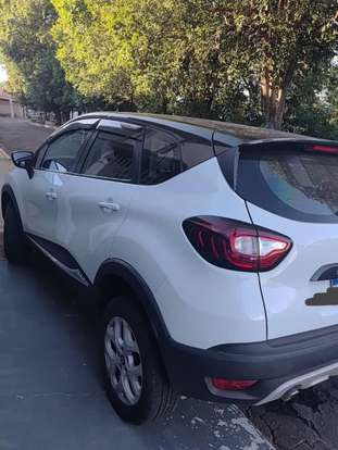 RENAULT-CAPTUR-2017
