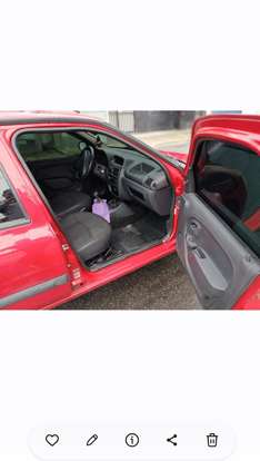 RENAULT-CLIO-2012
