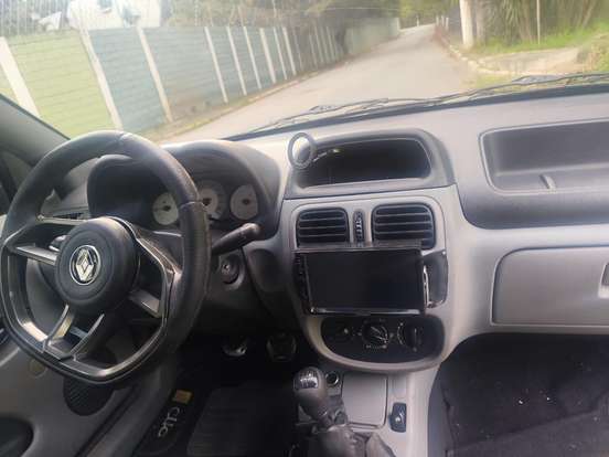 RENAULT-CLIO-2008