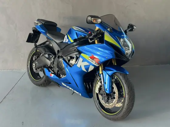 SUZUKI GSX-R750 SUZUKI GSX-R750
