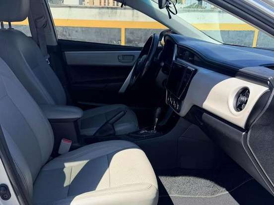 TOYOTA-COROLLA-1.8 GLI 16V FLEX 4P AUTOMÁTICO TOYOTA-COROLLA-2019