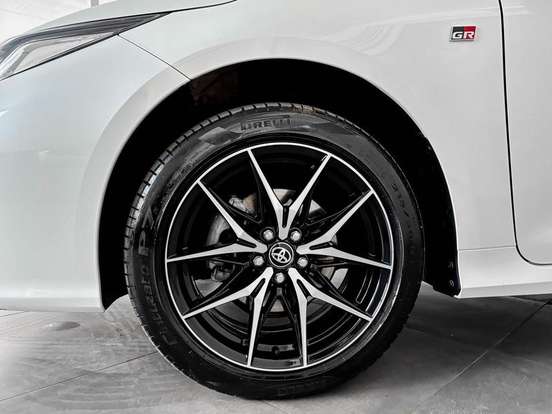 TOYOTA-COROLLA-2025