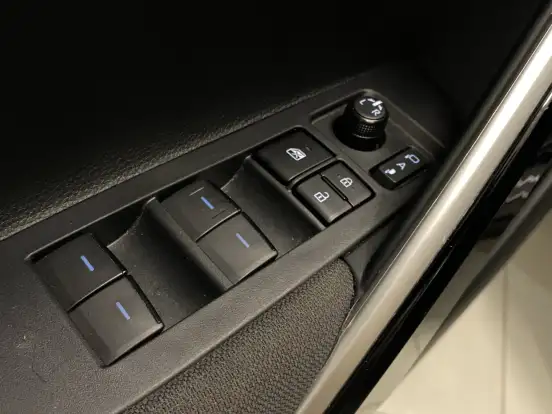 TOYOTA-COROLLA CROSS-2.0 VVT-IE FLEX XR DIRECT SHIFT TOYOTA-COROLLA CROSS-2025