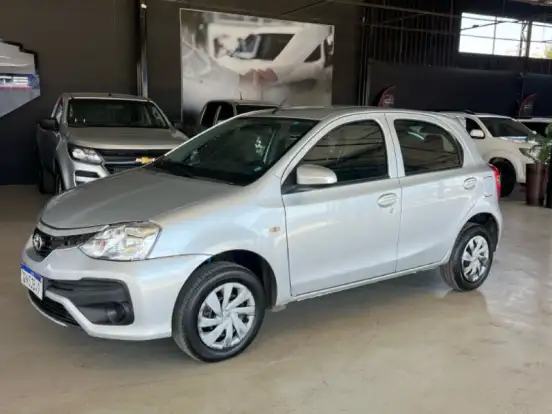 TOYOTA-ETIOS-1.3 X 16V FLEX 4P MANUAL TOYOTA-ETIOS-2017