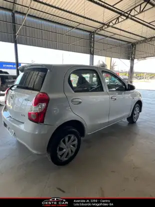 TOYOTA-ETIOS-2017
