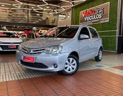 TOYOTA ETIOS 1.3 16V FLEX 4P MANUAL TOYOTA ETIOS 1.3 16V FLEX 4P MANUAL