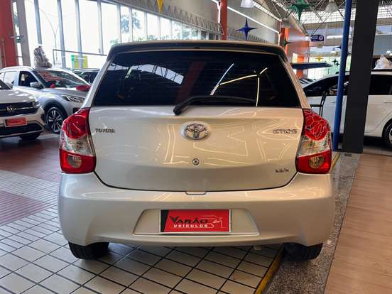 TOYOTA-ETIOS-1.3 16V FLEX 4P MANUAL TOYOTA-ETIOS-2013