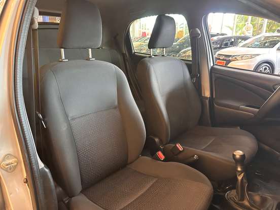 TOYOTA-ETIOS-1.3 16V FLEX 4P MANUAL TOYOTA-ETIOS-2013