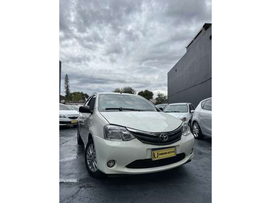 TOYOTA-ETIOS-2013