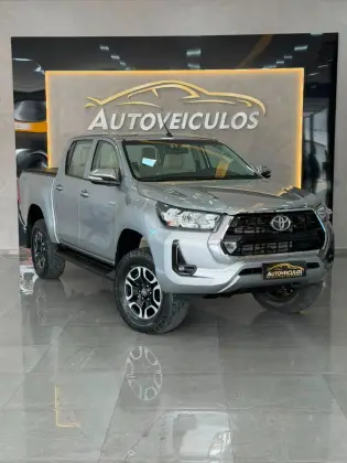 TOYOTA HILUX 2.8 D-4D TURBO DIESEL CD POWER PACK 4X4 AUTOMÁTICO TOYOTA HILUX 2.8 D-4D TURBO DIESEL CD POWER PACK 4X4 AUTOMÁTICO