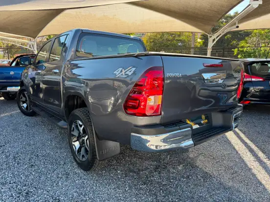 TOYOTA-HILUX-2.8 SRX 4X4 CD 16V DIESEL 4P AUTOMÁTICO TOYOTA-HILUX-2018