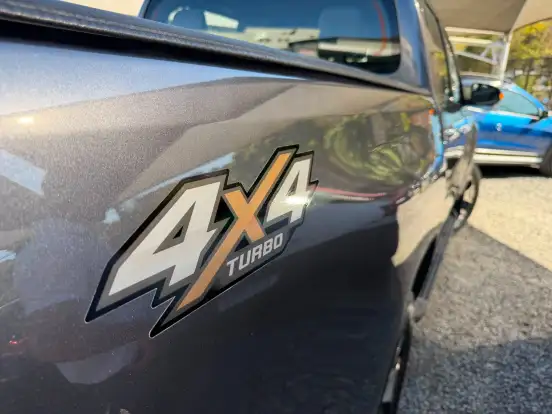 TOYOTA-HILUX-2.8 SRX 4X4 CD 16V DIESEL 4P AUTOMÁTICO TOYOTA-HILUX-2018