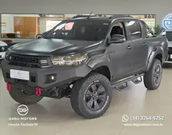 TOYOTA HILUX 2.7 SR 4X2 CD 16V FLEX 4P AUTOMÁTICO TOYOTA HILUX 2.7 SR 4X2 CD 16V FLEX 4P AUTOMÁTICO