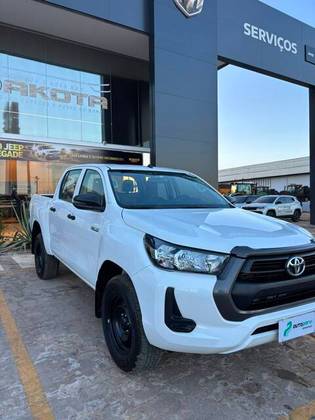TOYOTA HILUX 2.8 D-4D TURBO DIESEL CD POWER PACK 4X4 AUTOMÁTICO