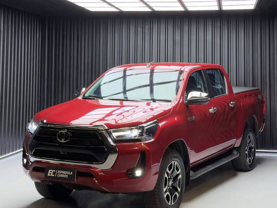 TOYOTA HILUX 2.8 D-4D TURBO DIESEL CD SRX 4X4 AUTOMÁTICO
