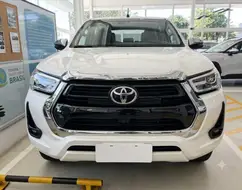 TOYOTA HILUX 2.8 D-4D TURBO DIESEL CD SRX 4X4 AUTOMÁTICO TOYOTA HILUX 2.8 D-4D TURBO DIESEL CD SRX 4X4 AUTOMÁTICO