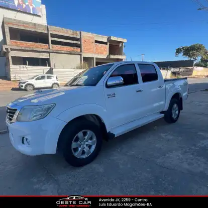 TOYOTA-HILUX-2013