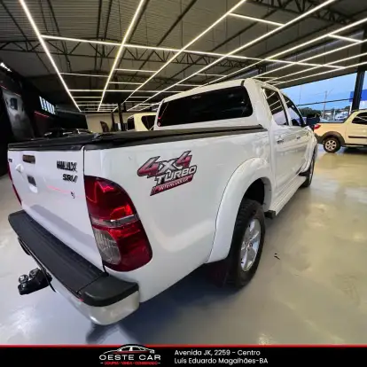 TOYOTA-HILUX-3.0 SRV 4X4 CD 16V TURBO INTERCOOLER DIESEL 4P AUTOMÁTICO TOYOTA-HILUX-2013