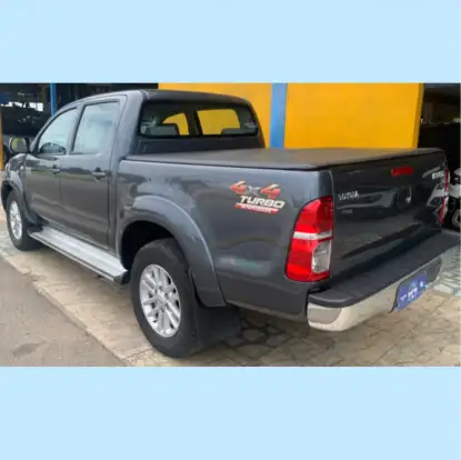 TOYOTA-HILUX-2010