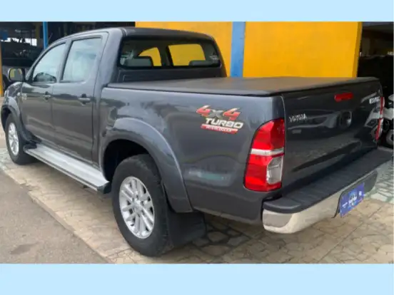 TOYOTA-HILUX-3.0 SRV 4X4 CD 16V TURBO INTERCOOLER DIESEL 4P AUTOMÁTICO TOYOTA-HILUX-2010