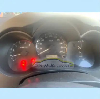 TOYOTA-HILUX-2013
