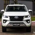 TOYOTA HILUX SW4 2.8 D-4D TURBO DIESEL SRX 7L 4X4 AUTOMÁTICO TOYOTA HILUX SW4 2.8 D-4D TURBO DIESEL SRX 7L 4X4 AUTOMÁTICO