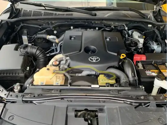 TOYOTA-HILUX SW4-2.8 SRX 4X4 7 LUGARES 16V TURBO INTERCOOLER DIESEL 4P AUTOMÁTICO TOYOTA-HILUX SW4-2017