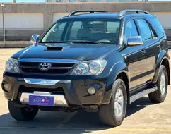 TOYOTA HILUX SW4 3.0 SRV 4X4 16V TURBO INTERCOOLER DIESEL 4P AUTOMÁTICO TOYOTA HILUX SW4 3.0 SRV 4X4 16V TURBO INTERCOOLER DIESEL 4P AUTOMÁTICO
