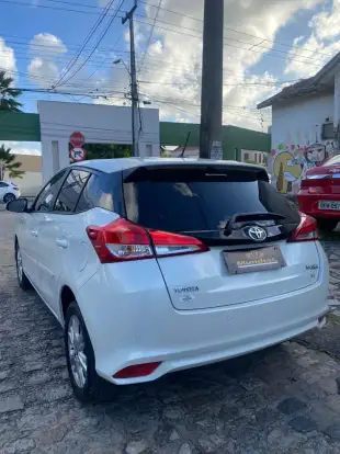 TOYOTA-YARIS-2019