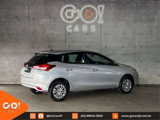 TOYOTA-YARIS-2024