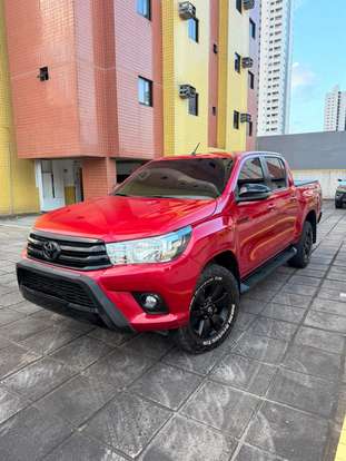 TOYOTA-HILUX-2018
