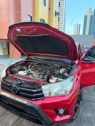 TOYOTA-HILUX-2018