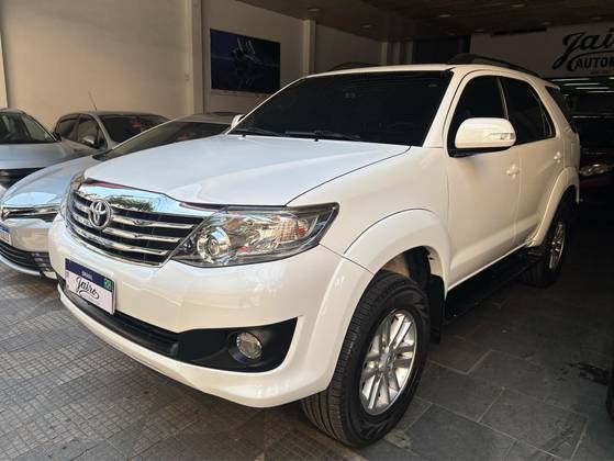 TOYOTA HILUX SW4 2.7 SR 4X2 16V FLEX 4P AUTOMÁTICO