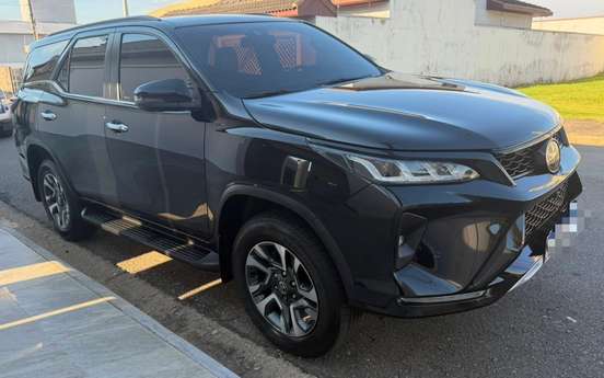 TOYOTA-HILUX SW4-2.8 D-4D TURBO DIESEL DIAMOND 7L 4X4 AUTOMÁTICO TOYOTA-HILUX SW4-2022