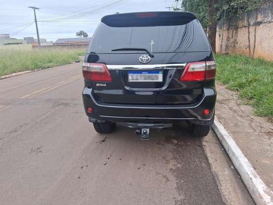 TOYOTA-HILUX SW4-2009