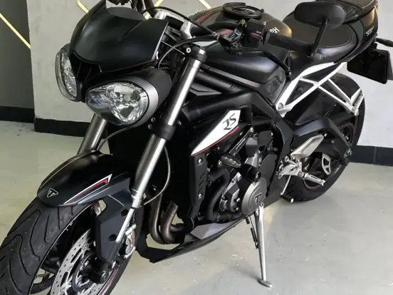 TRIUMPH-STREET TRIPLE 765 RS TRIUMPH-STREET TRIPLE 765 RS-2019