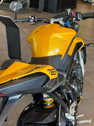 TRIUMPH STREET TRIPLE RS ABS 
