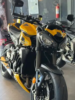 TRIUMPH-STREET TRIPLE RS ABS-2026