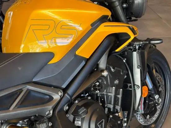 TRIUMPH-STREET TRIPLE RS ABS TRIUMPH-STREET TRIPLE RS ABS-2026