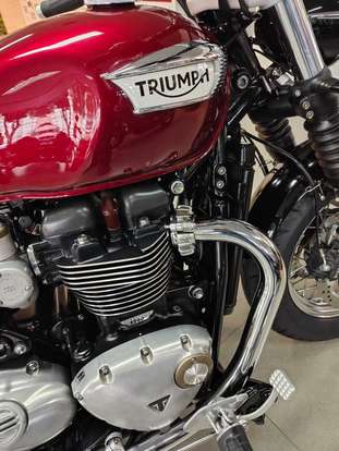 TRIUMPH-BONNEVILLE SPEEDMASTER-2023
