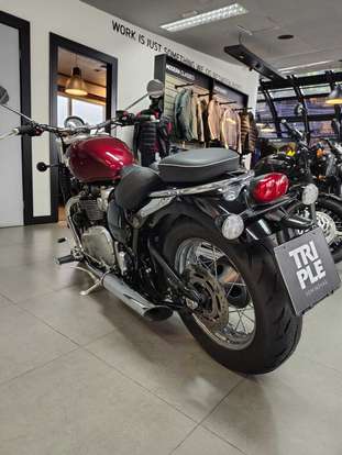 TRIUMPH-BONNEVILLE SPEEDMASTER-2023