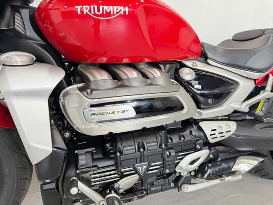 TRIUMPH-ROCKET III R-2021