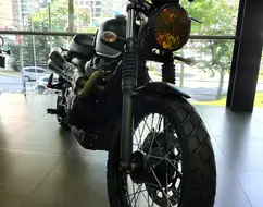 TRIUMPH STREET SCRAMBLER TRIUMPH STREET SCRAMBLER