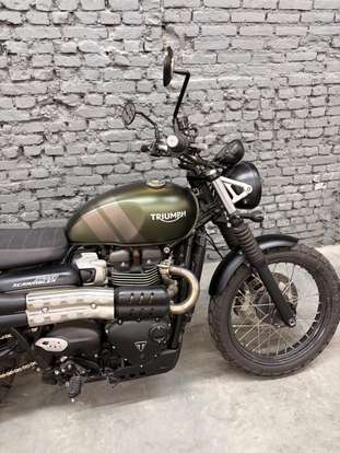 TRIUMPH-STREET SCRAMBLER-2021