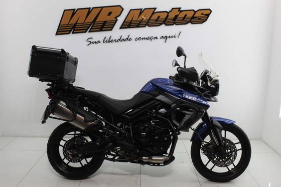 TRIUMPH TIGER 800 XRX 