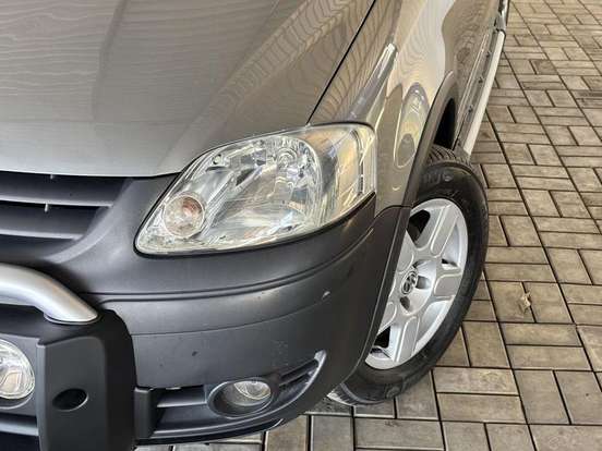 VOLKSWAGEN-CROSSFOX-1.6 MI FLEX 8V 4P MANUAL VOLKSWAGEN-CROSSFOX-2006